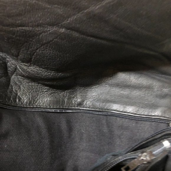 VINTAGE USED SOFT BLACK LEATHER FLAP SHOULDER CROSSBODY PURSE - Picture 6 of 7